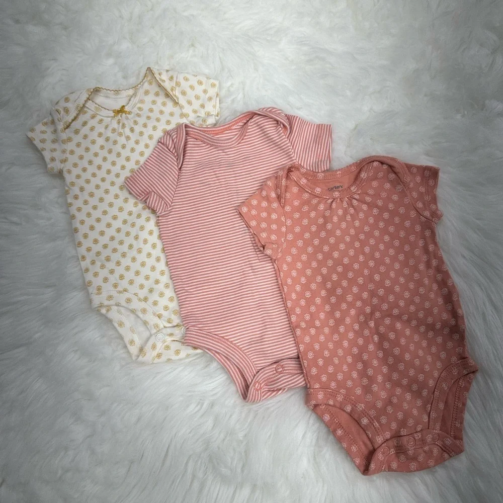 Carter’s Baby Girl bodysuit bundle  Size 3 months​